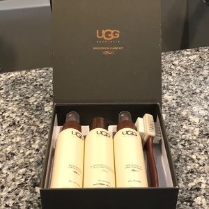 Ugg Sheepskin Care Kit